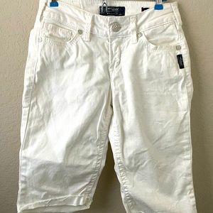 Silver brand Suki denim shorts